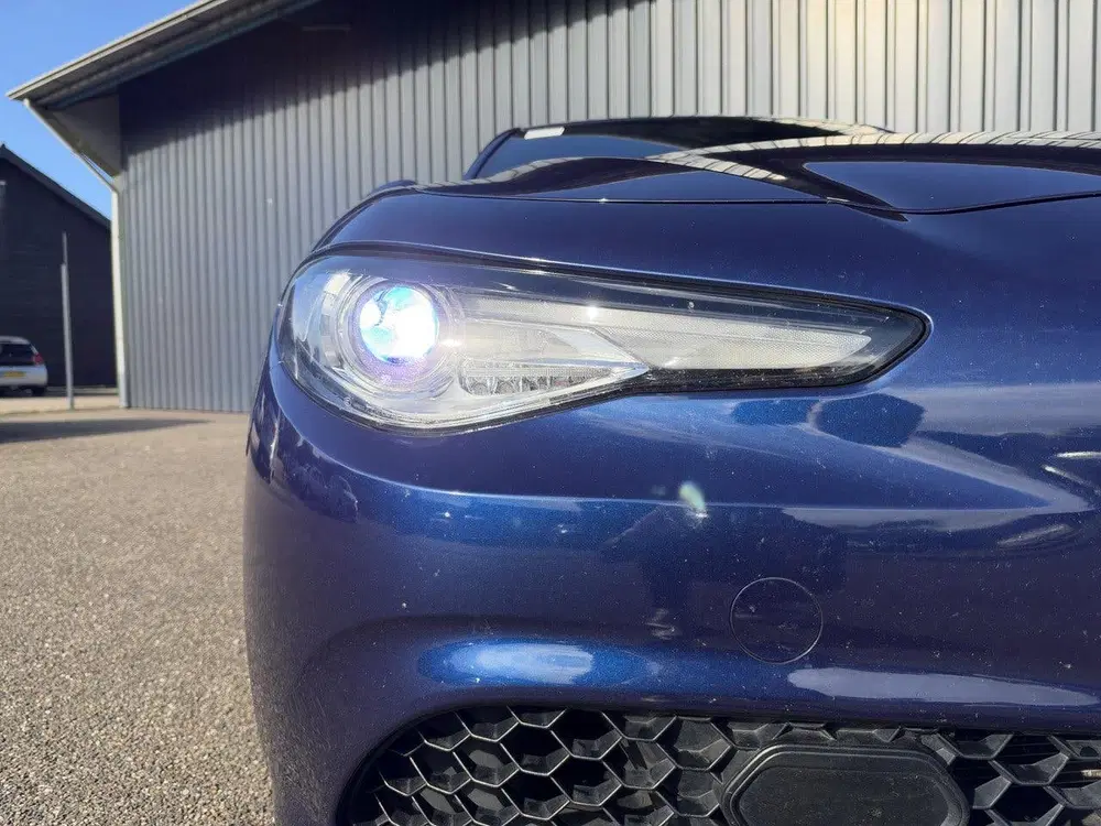 Alfa Romeo Giulia 2.0T Super Parkersensoren uit 2020, foto 5