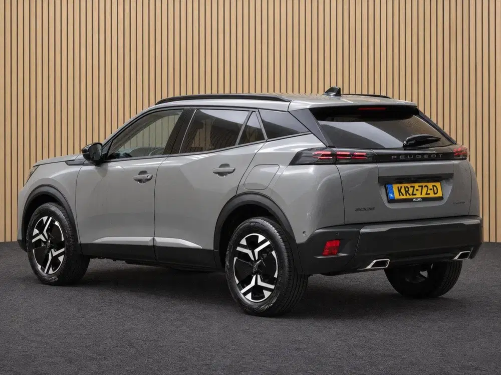 Peugeot 2008 1.2 Hybrid 145 Allure VOORRAAD KORTING uit 2026, foto 2