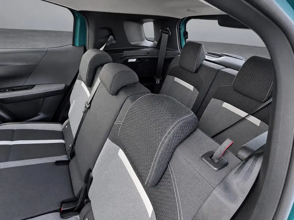 Opel Frontera 1.2 Turbo Hybrid GS 7-zits uit 2025, foto 6