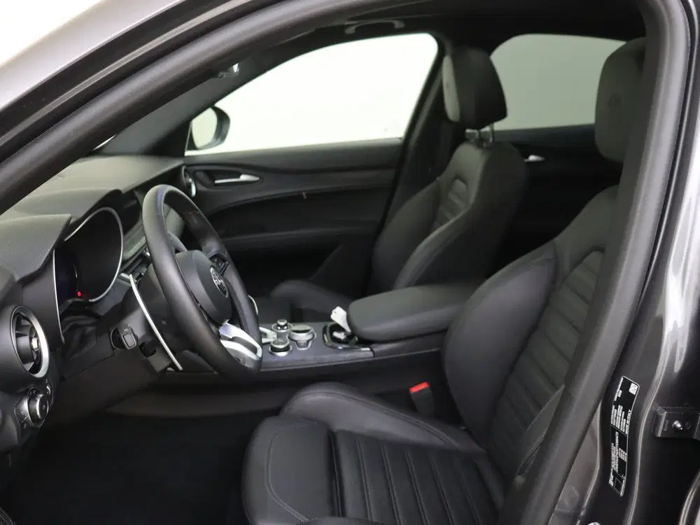 Alfa Romeo Stelvio 2.0 T GME AWD Sprint uit 2023, foto 10