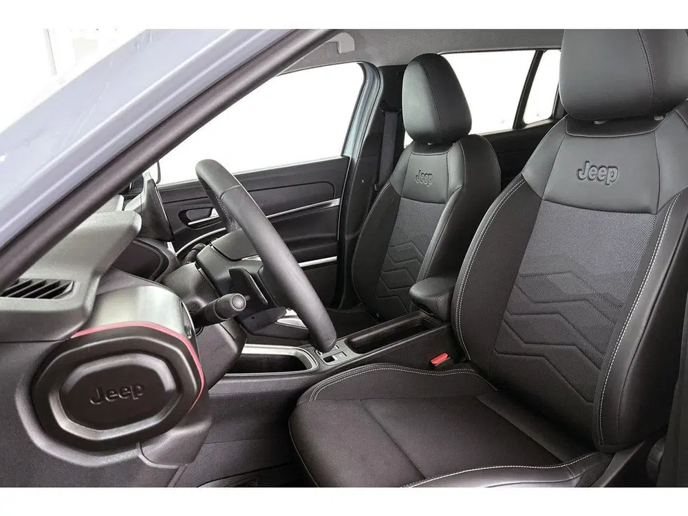 Jeep Avenger 1.2 e-Hybrid Altitude JBL Keyless Elektris uit 2025, foto 6