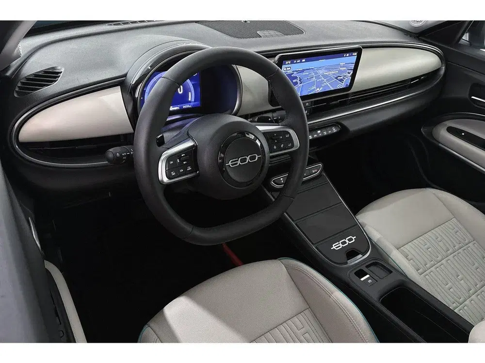 Fiat 600 1.2 Hybrid La Prima Massage Adaptieve Crui uit 2025, foto 5