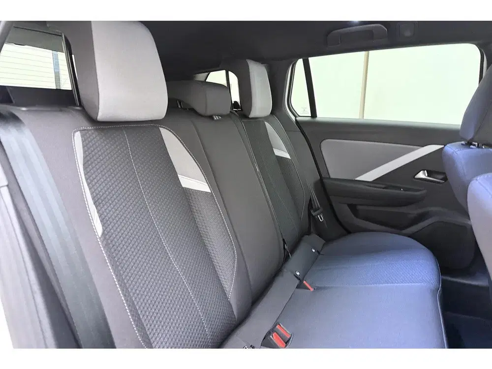 Opel Astra Electric 54 kWh Business Edition uit 2025, foto 15