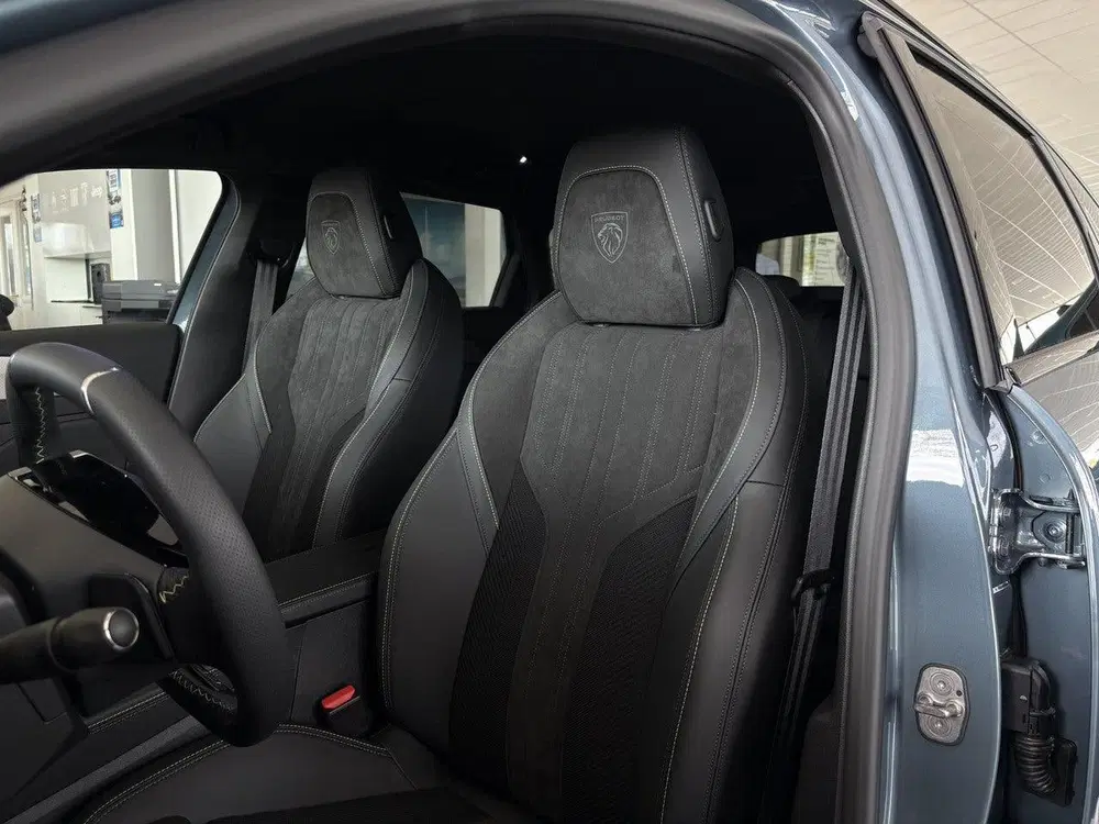 Peugeot 308 SW GT EV 58kWh 156pk uit 2026, foto 11