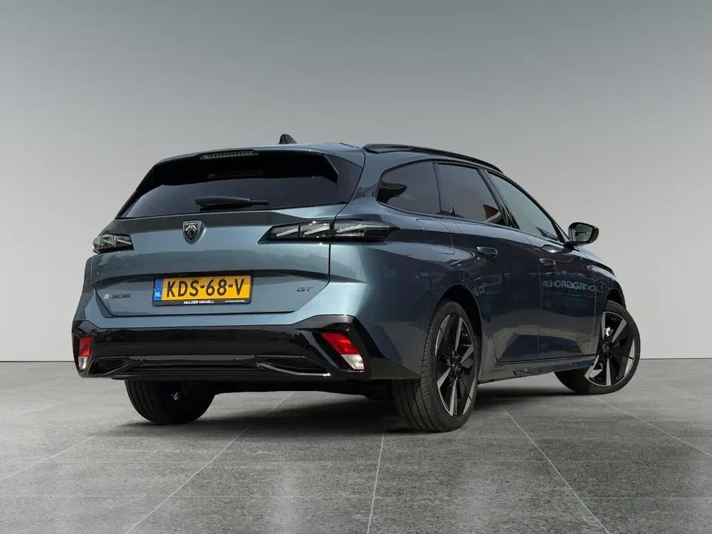 Peugeot 308 SW GT EV 58kWh 156pk uit 2026, foto 9