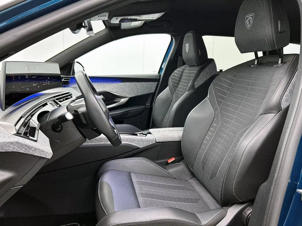 Peugeot 5008 SUV GT Hybrid 145pk Automaat uit 2025, foto 10