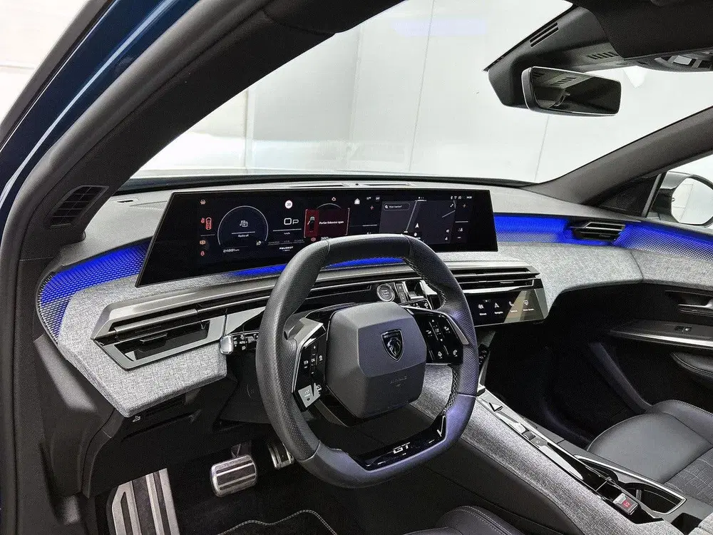 Peugeot 5008 SUV GT Hybrid 145pk Automaat uit 2025, foto 11