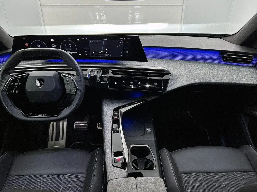 Peugeot 5008 SUV GT Hybrid 145pk Automaat uit 2025, foto 12