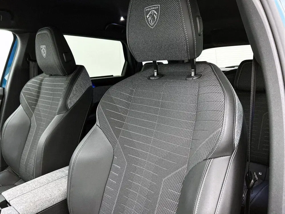 Peugeot 5008 SUV GT Hybrid 145pk Automaat uit 2025, foto 15