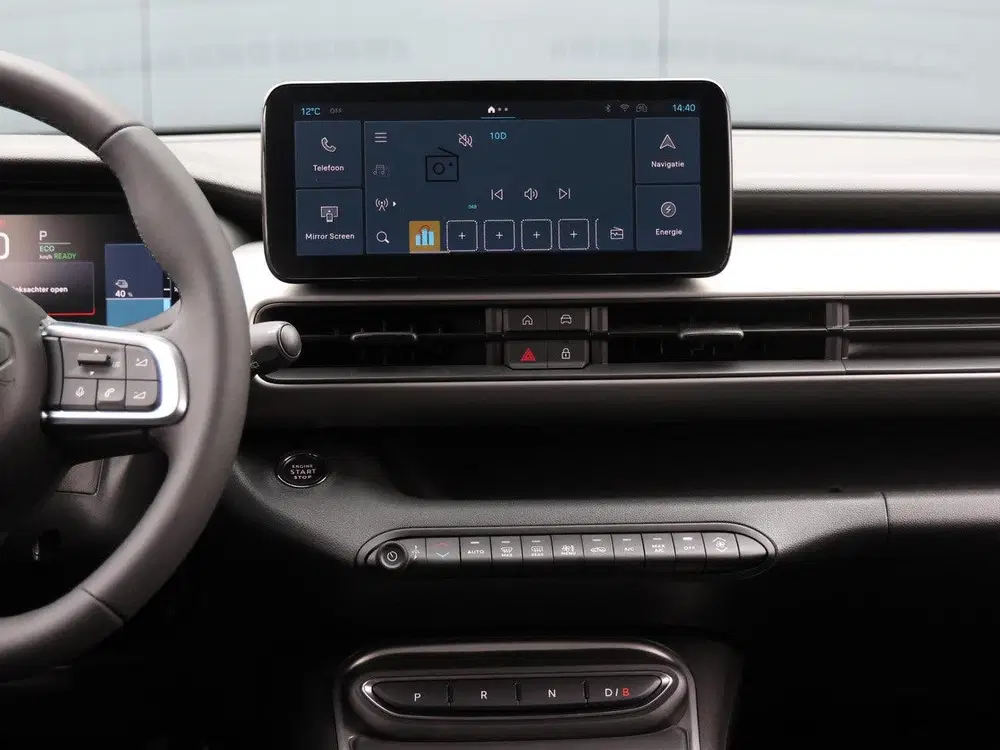 Jeep Avenger Summit 54 kWh uit 2025, foto 14