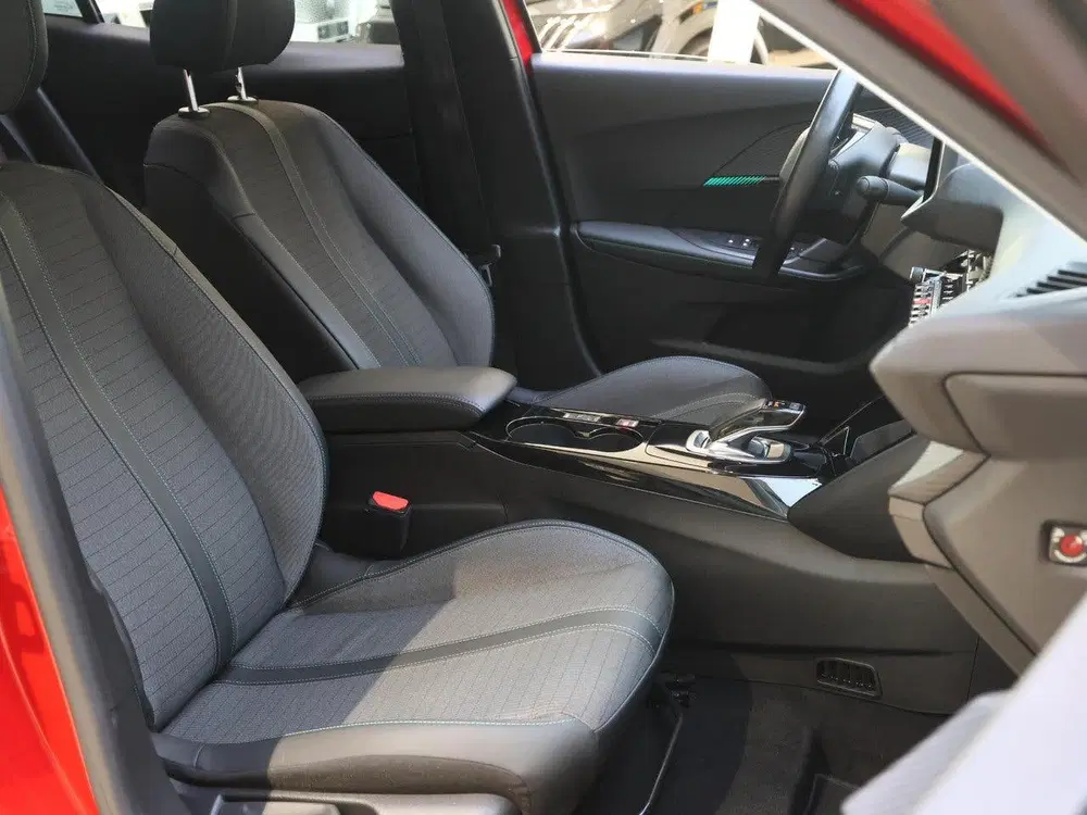 Peugeot 2008 SUV EV Allure Pack 50 kWh Accu 91% uit 2021, foto 11