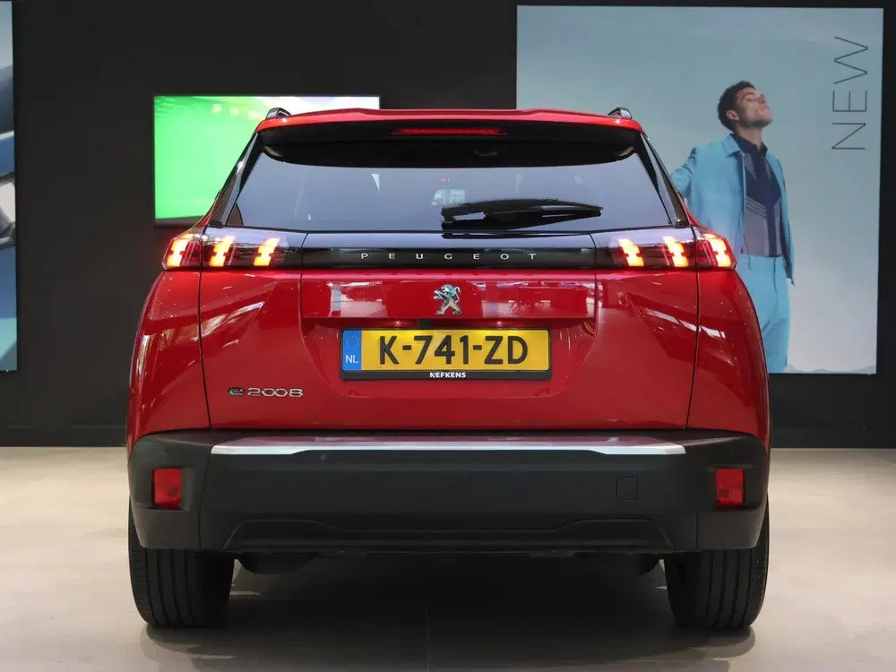 Peugeot 2008 SUV EV Allure Pack 50 kWh Accu 91% uit 2021, foto 9