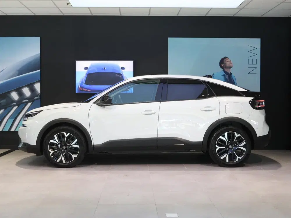 Citroën C4 Max 136 pk Hybrid 360 Camera uit 2025, foto 2