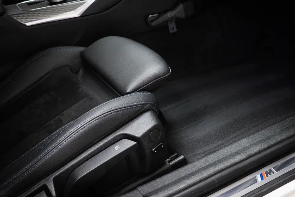 BMW 3-serie 318i M-Sport Executive Edition uit 2020, foto 10