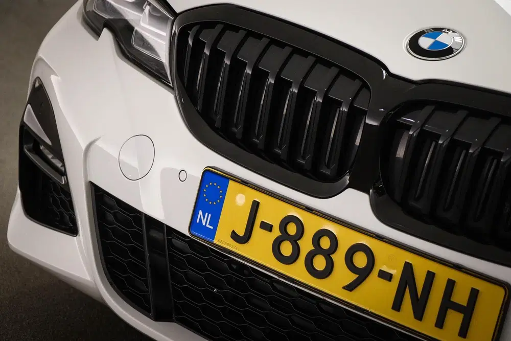 BMW 3-serie 318i M-Sport Executive Edition uit 2020, foto 15