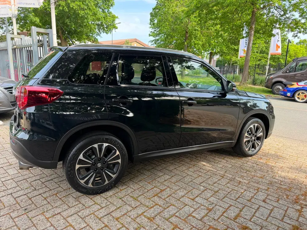 Suzuki Vitara 1.0 Boosterjet Stijl automaat uit 2019, foto 15