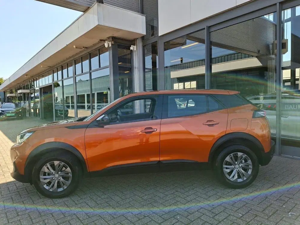 Peugeot 2008 1.2 PURETECH AUTOMAAT 130PK ACTIVE PACK AI uit 2023, foto 4