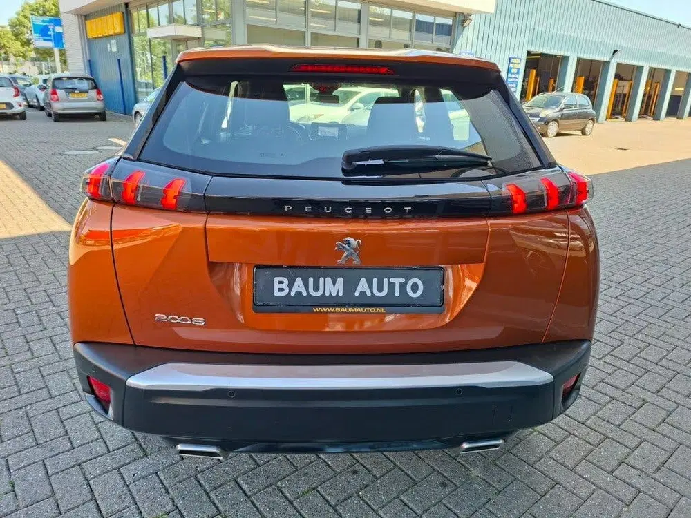 Peugeot 2008 1.2 PURETECH AUTOMAAT 130PK ACTIVE PACK AI uit 2023, foto 5