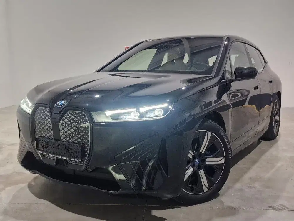BMW iX xDrive50 M-sport uit 2024