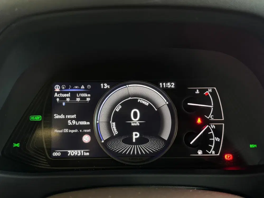 Lexus UX 250h Luxury Line uit 2022, foto 11