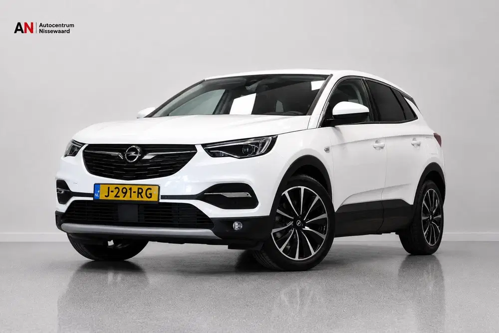 Opel Grandland 1.6 Turbo Hybrid Business Executive uit 2020