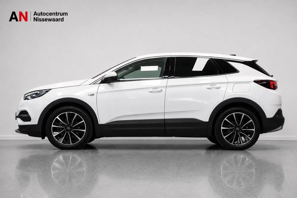 Opel Grandland 1.6 Turbo Hybrid Business Executive uit 2020, foto 14