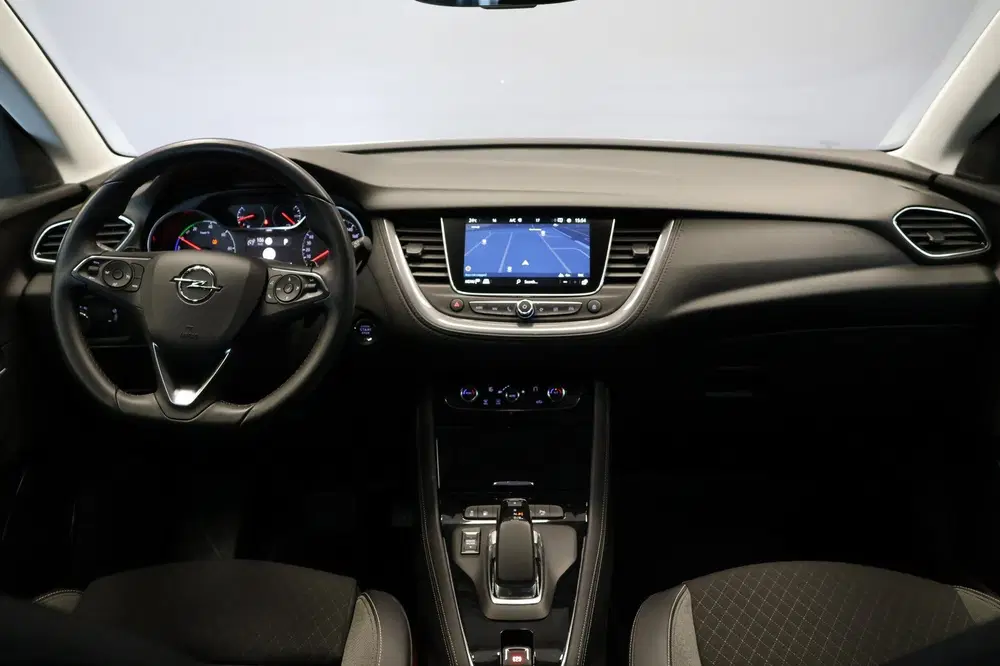 Opel Grandland 1.6 Turbo Hybrid Business Executive uit 2020, foto 3