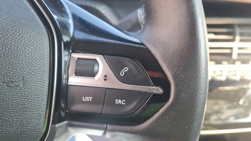 Peugeot 2008 1.2 PureTech Allure Pack uit 2023, foto 14