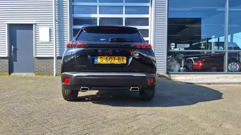 Peugeot 2008 1.2 PureTech Allure Pack uit 2023, foto 7