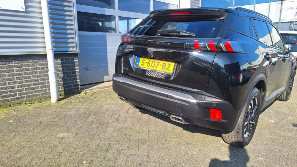 Peugeot 2008 1.2 PureTech Allure Pack uit 2023, foto 8