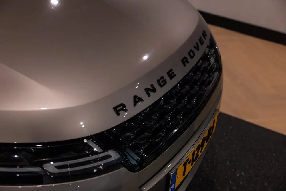 Land Rover Range Rover Evoque 1.5 P300e AWD R-Dynamic HSE uit 2023, foto 15
