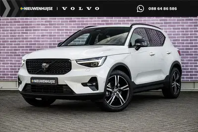 Volvo XC40 2.0 B3 Plus Dark uit 2025
