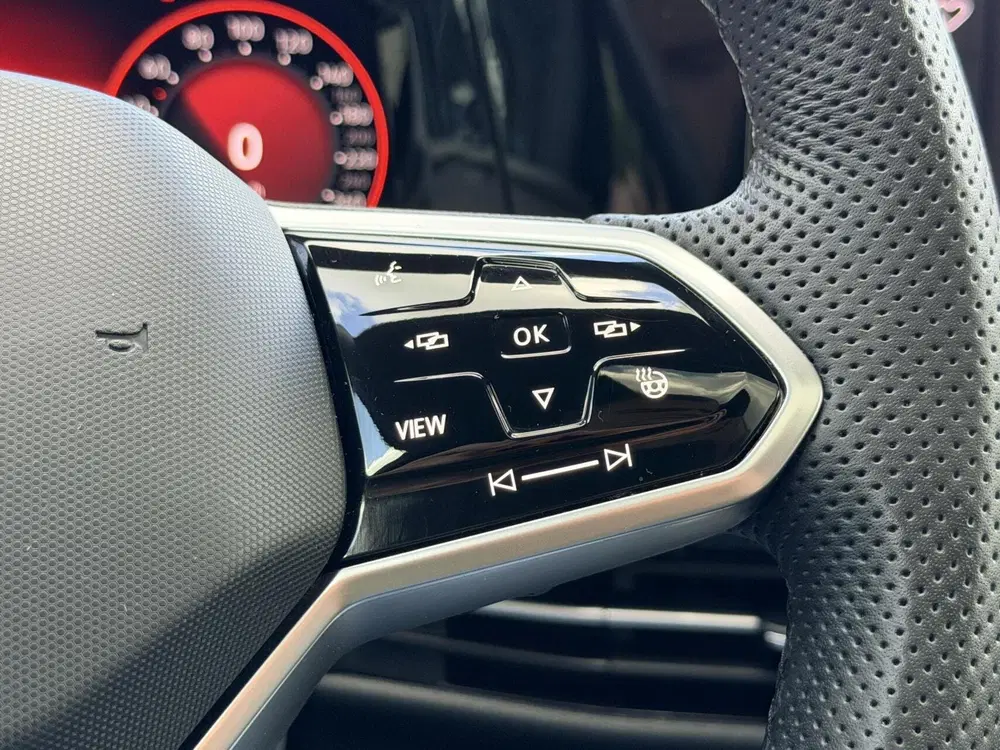 Volkswagen Golf 1.5 eTSI R-Line uit 2023, foto 11