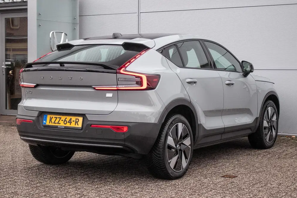 Volvo C40 Single Motor Extended Range Plus 82 kWh uit 2024, foto 2