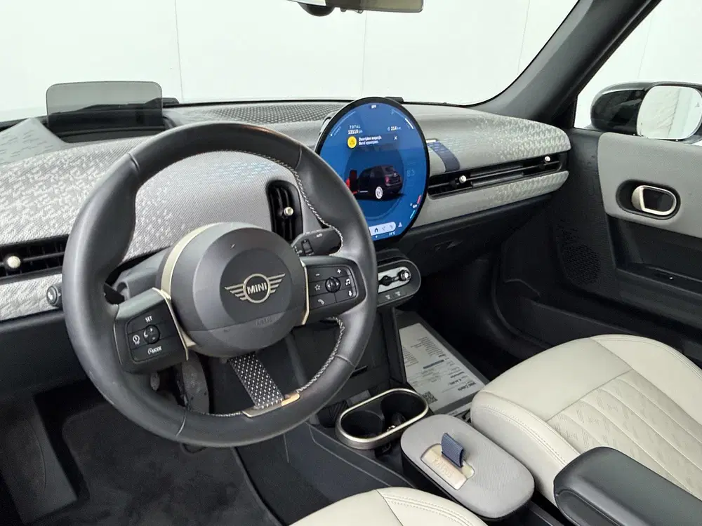 Mini Cabrio Cooper C Favoured Trim uit 2025, foto 2