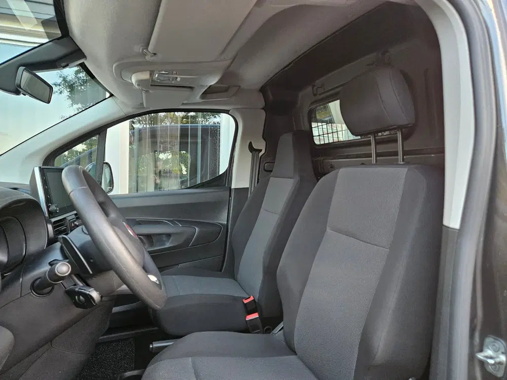 Fiat Doblo Doblò 1.5D 130pk L2 1000kg Automaat 130PK uit 2023, foto 12