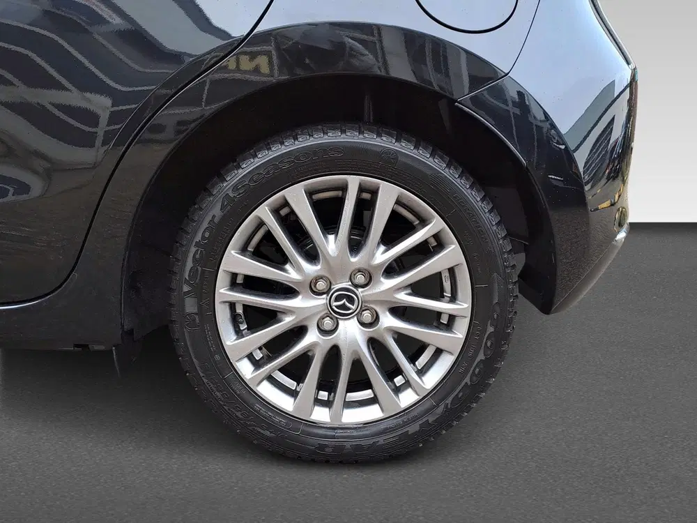 Mazda 2 1.5 SKYACTIV-G 90PK LUXURY NAVI CAMERA HUD uit 2022, foto 13