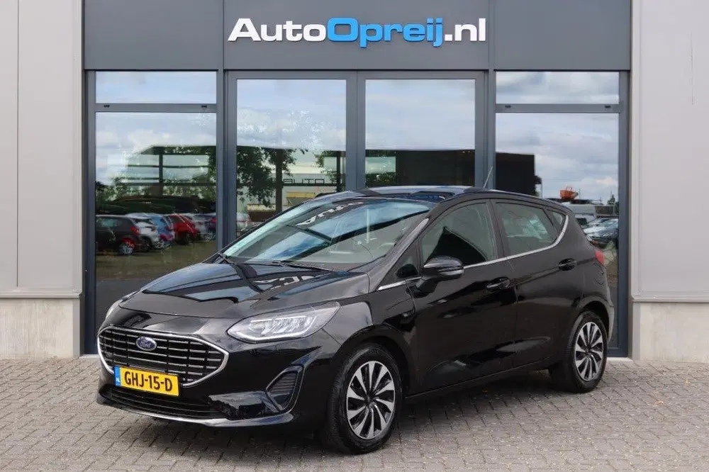 Ford Fiesta 1.0 EcoBoost Hybrid Titanium 125pk Clima uit 2023