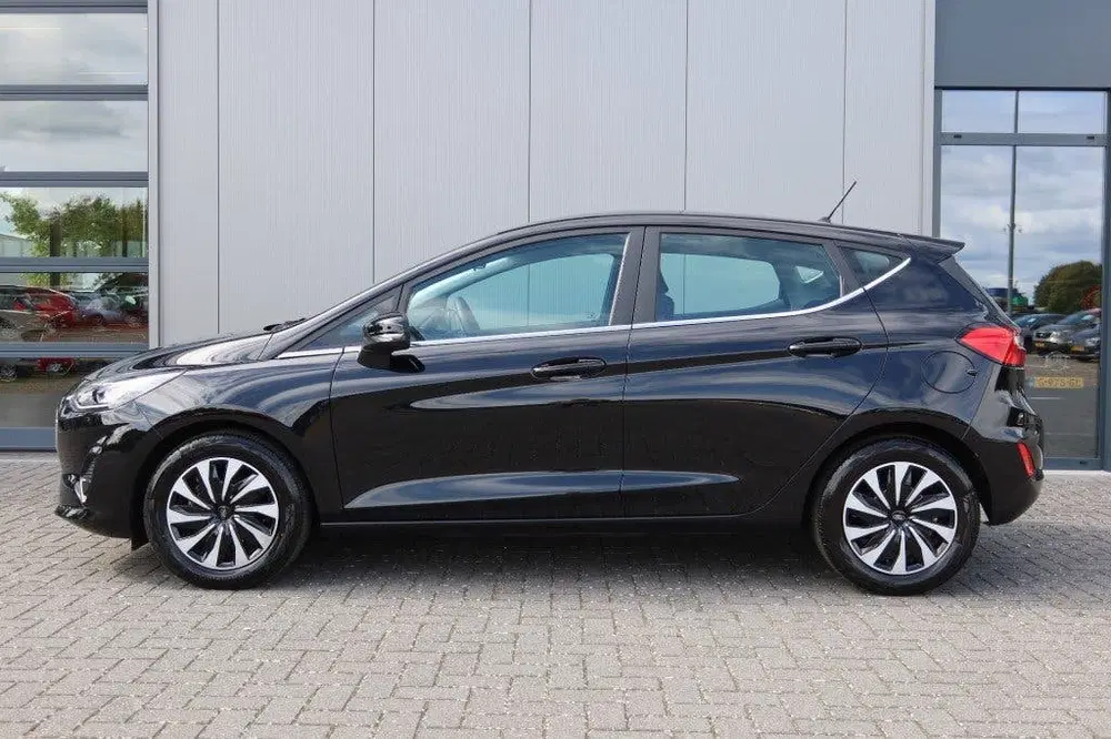 Ford Fiesta 1.0 EcoBoost Hybrid Titanium 125pk Clima uit 2023, foto 3