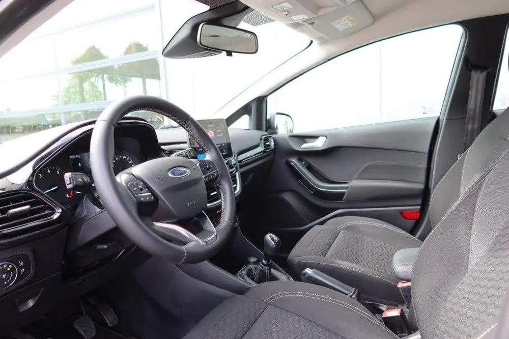 Ford Fiesta 1.0 EcoBoost Hybrid Titanium 125pk Clima uit 2023, foto 6