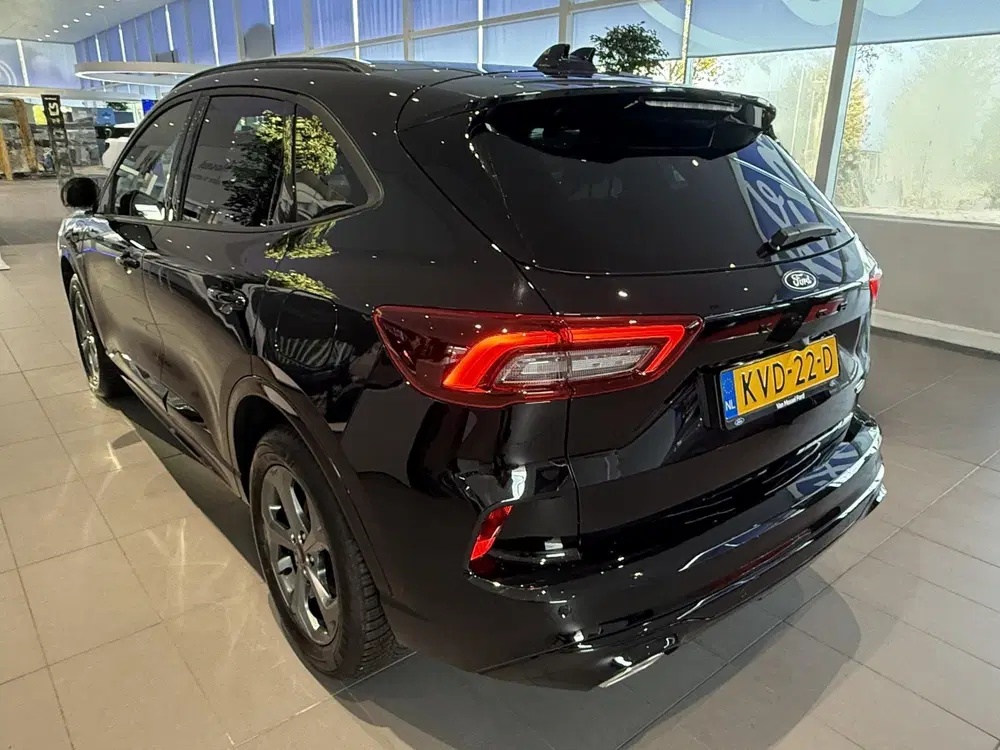 Ford Kuga 2.5 PHEV ST-Line X uit 2026, foto 3