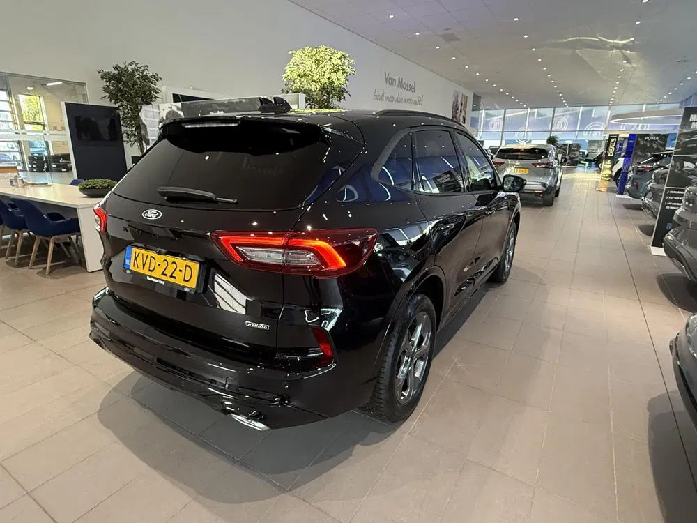 Ford Kuga 2.5 PHEV ST-Line X uit 2026, foto 5