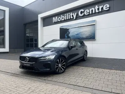 Volvo V60 T6 AWD + Dark uit 2025