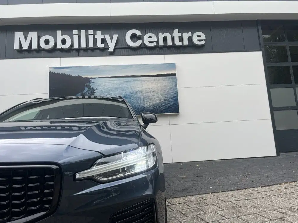 Volvo V60 T6 AWD + Dark uit 2025, foto 10