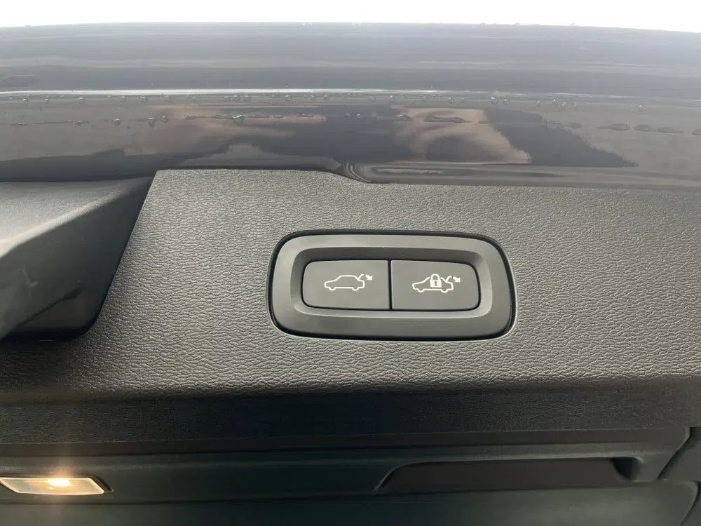 Volvo V60 T6 AWD + Dark uit 2025, foto 12