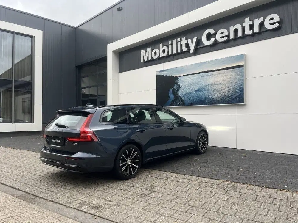 Volvo V60 T6 AWD + Dark uit 2025, foto 4