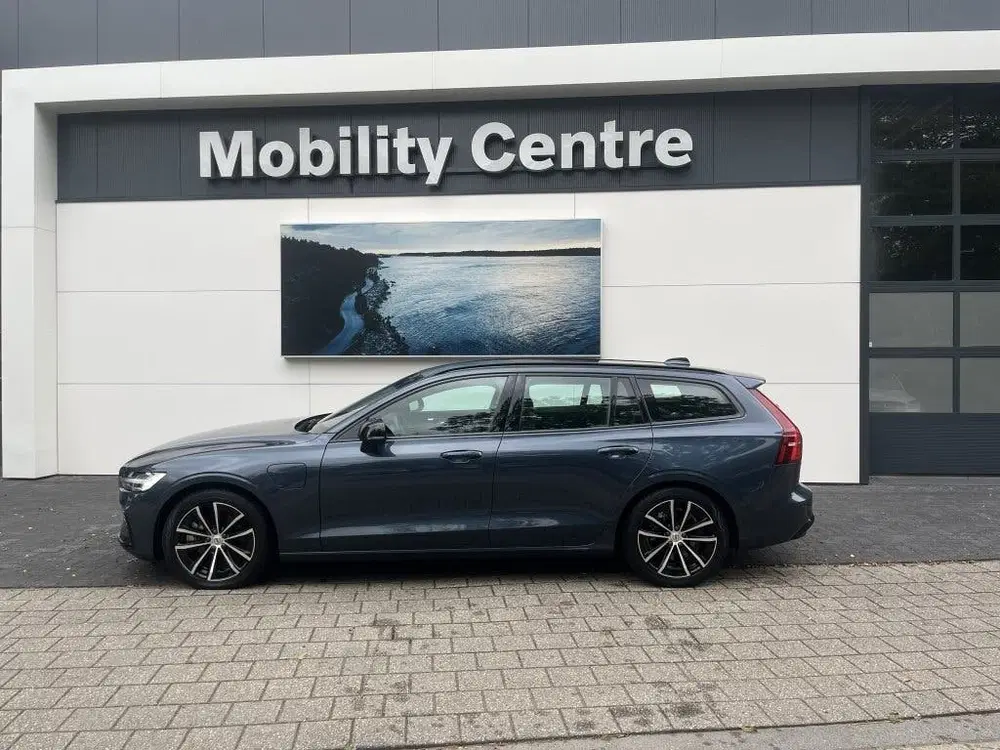 Volvo V60 T6 AWD + Dark uit 2025, foto 7