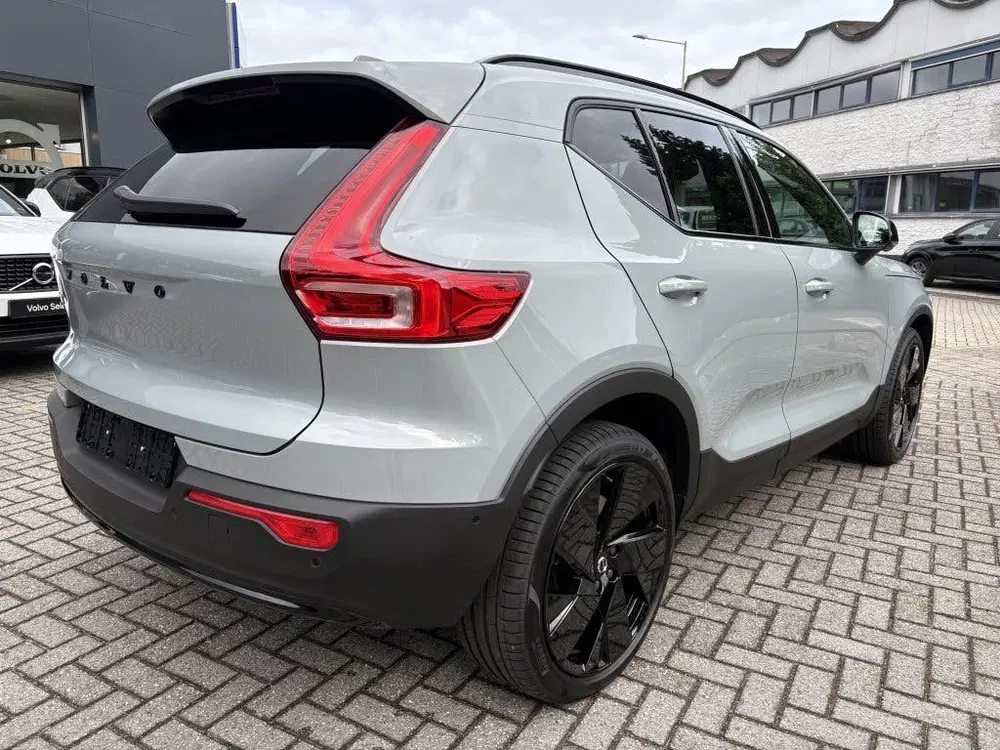 Volvo EX40 Single Extended Range Plus Black Edition uit 2025, foto 5