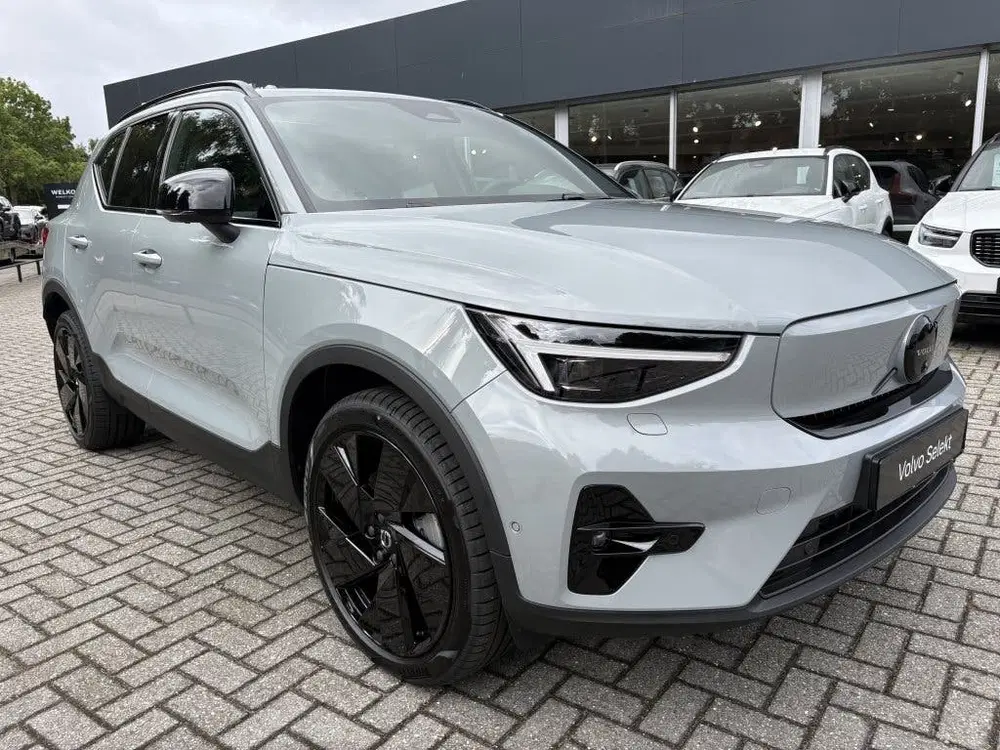 Volvo EX40 Single Extended Range Plus Black Edition uit 2025, foto 7