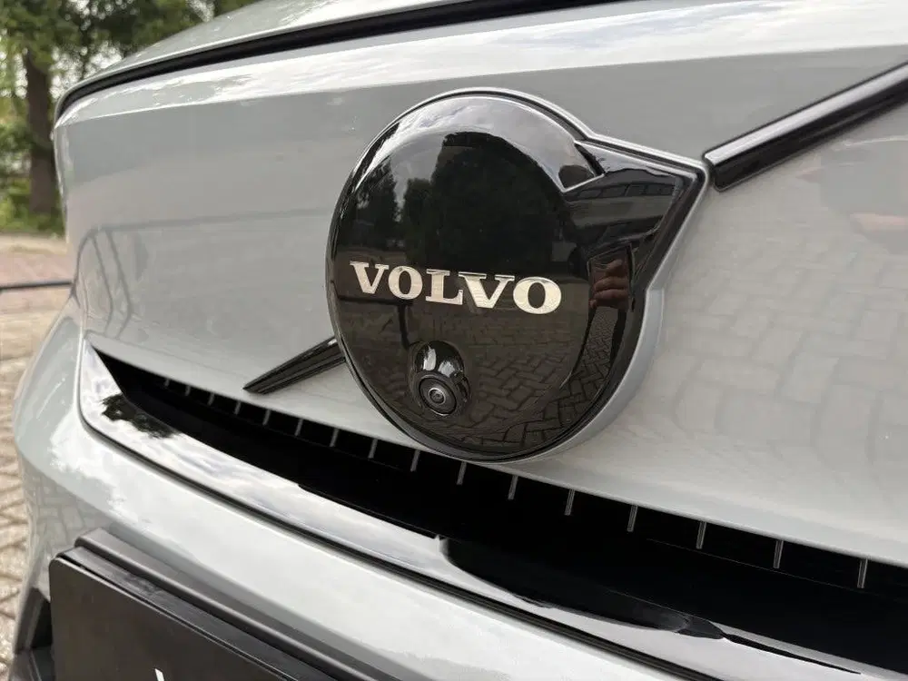 Volvo EX40 Single Extended Range Plus Black Edition uit 2025, foto 9